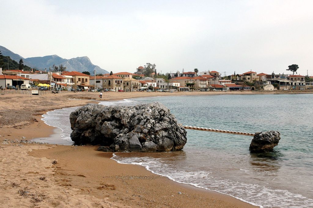 visit-kalamata-stouma